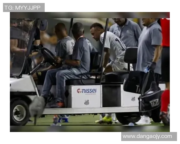 内马尔豪华车库揭秘：足球明星的奢华座驾与生活方式探秘